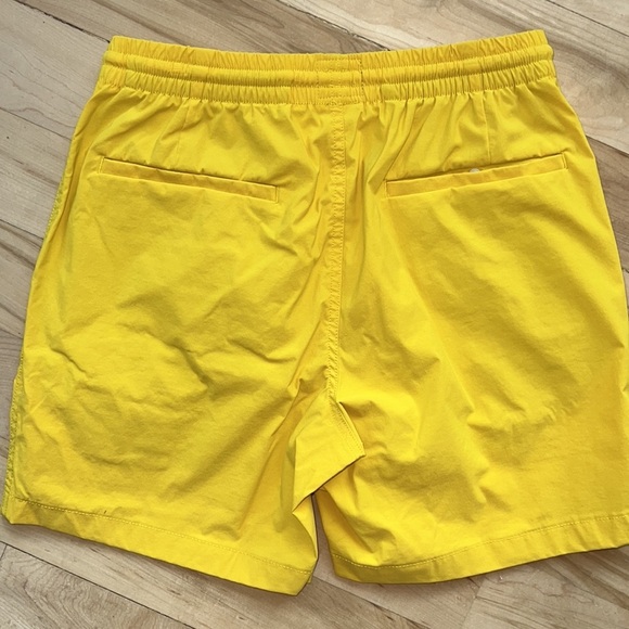 🥳🥳Host Pick🎉🎉 NWOT Banana Republic 6” Shorts​ - Picture 2 of 3